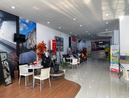 Showroom-1